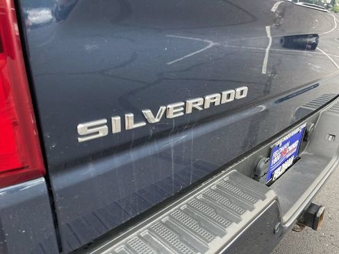 Used 2022 Chevrolet Silverado 1500 RST AWD/4WD image 31
