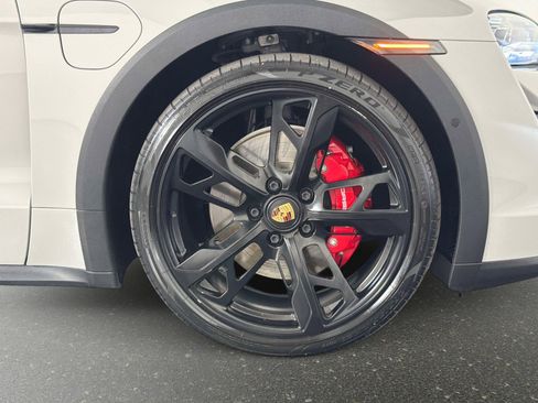 Used 2022 Porsche Taycan 4S AWD/4WD image 19
