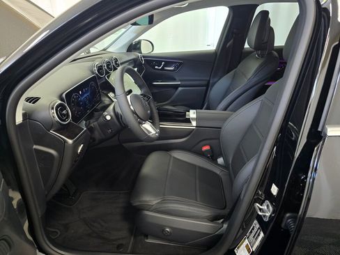 New 2025 Mercedes-Benz GLC 350e 4MATIC image 17