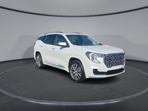 Certified 2022 GMC Terrain Denali AWD/4WD image 2