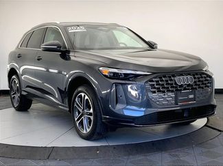 Certified 2025 Audi Q5 Premium w/ Convenience Package AWD/4WD video 1