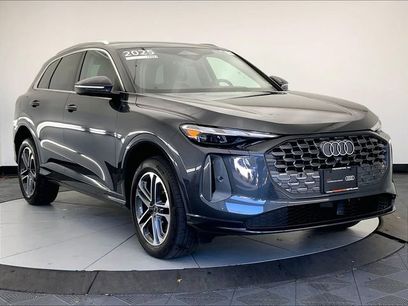 Certified 2025 Audi Q5 Premium w/ Convenience Package
