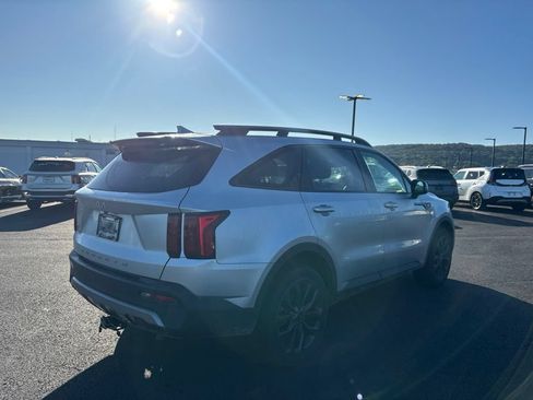 Used 2022 Kia Sorento X-Line EX AWD/4WD image 2