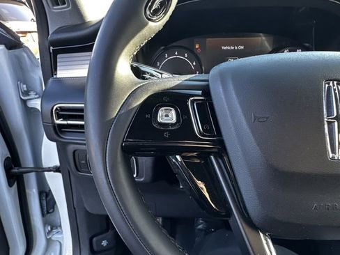 Certified 2022 Lincoln Corsair AWD w/ Equipment Group 101A image 27