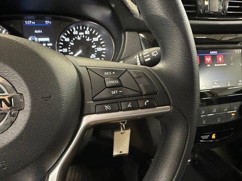 Used 2022 Nissan Rogue Sport S image 7