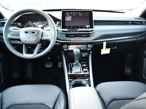 New 2026 Jeep Compass Latitude AWD/4WD image 10