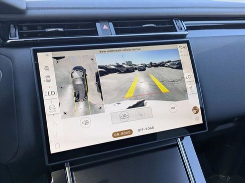 New 2026 Land Rover Range Rover Velar Dynamic SE image 13