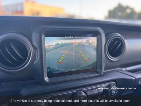 Used 2023 Jeep Wrangler Unlimited w/ 8.4" Radio Group AWD/4WD image 17