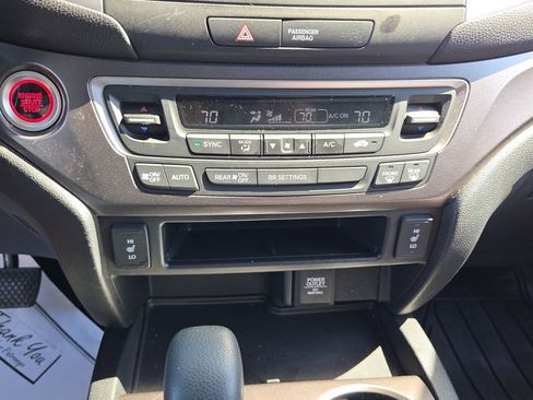 Used 2017 Honda Ridgeline RTL image 19