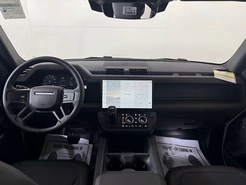 New 2026 Land Rover Defender 110 X-Dynamic SE image 18
