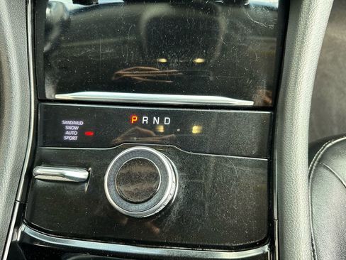 Used 2021 Jeep Grand Cherokee L Limited image 21