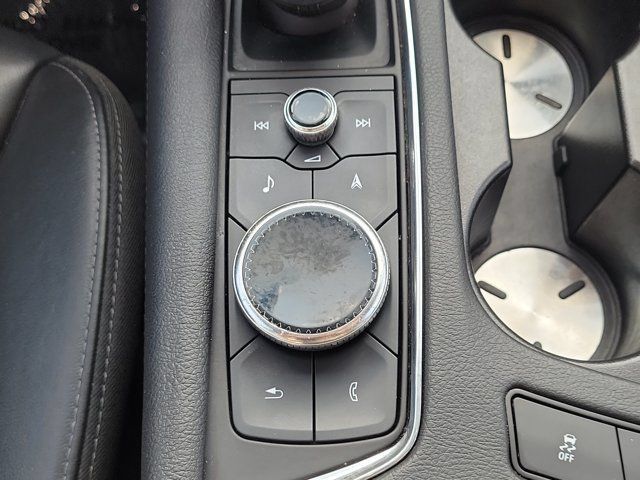 Used 2023 Cadillac XT6 Premium Luxury w/ Technology Package FWD image 21