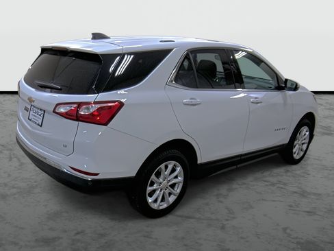 Used 2018 Chevrolet Equinox LT FWD image 4