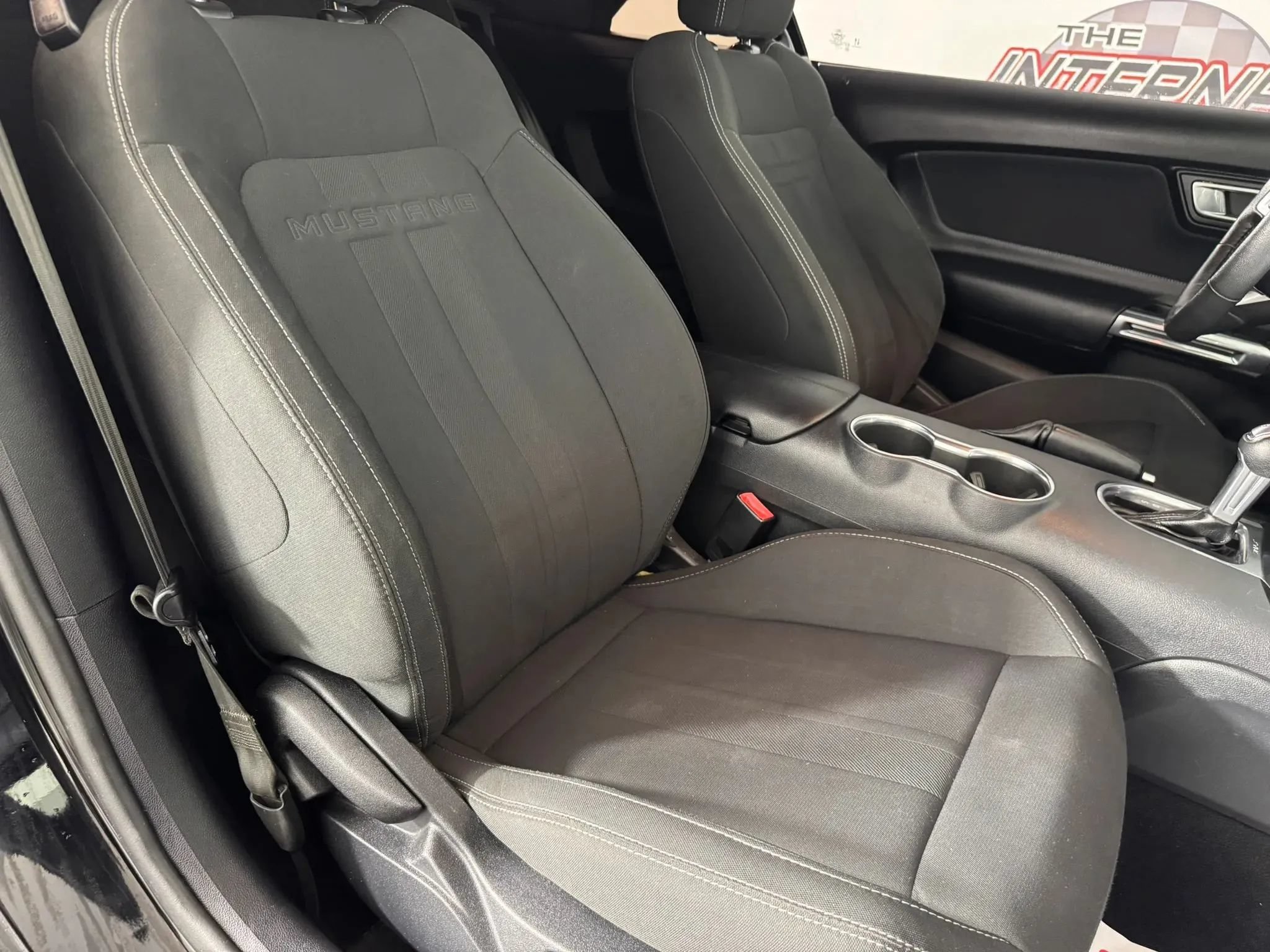 Used 2020 Ford Mustang Convertible w/ Equipment Group 101A RWD image 39
