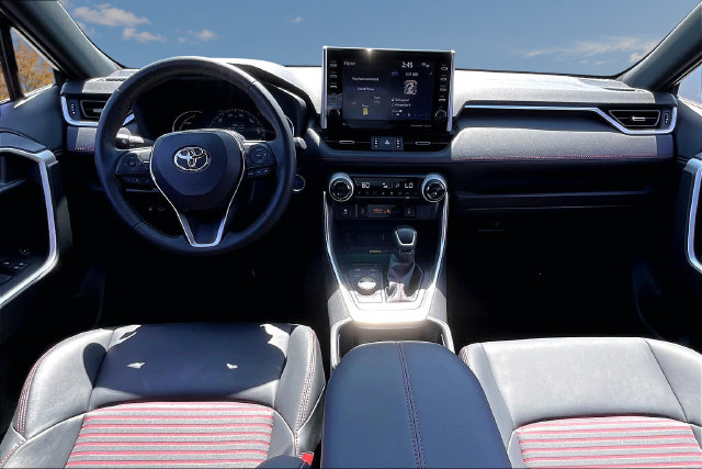 Used 2022 Toyota RAV4 XSE w/ Weather Package AWD/4WD image 7