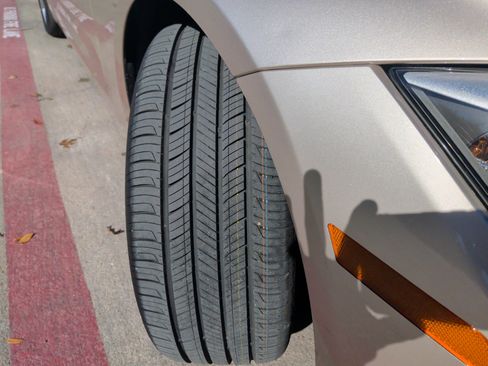 Used 2014 BMW 320i Sedan image 12