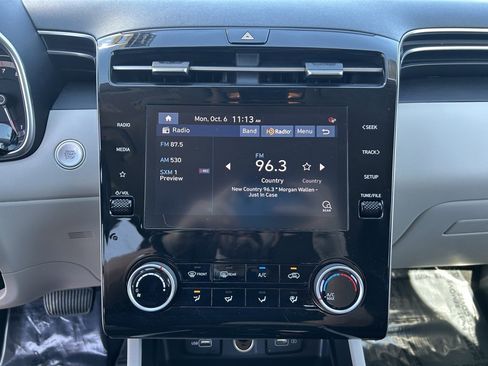 Used 2022 Hyundai Tucson SEL image 16