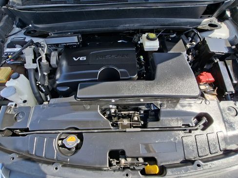 Used 2018 Nissan Pathfinder S FWD image 25