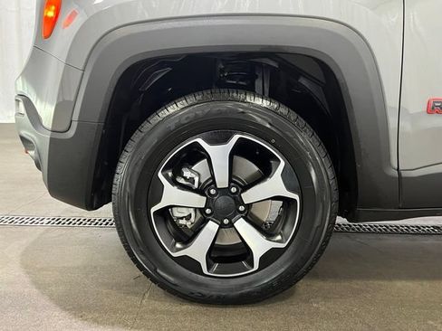 Used 2021 Jeep Renegade Trailhawk w/ Sun & Sound Group AWD/4WD image 23