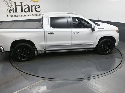 Used 2023 Chevrolet Silverado 1500 High Country w/ Technology Package AWD/4WD image 38