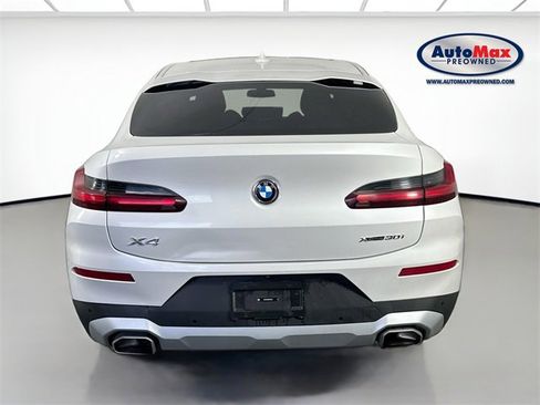 Used 2024 BMW X4 xDrive30i image 8