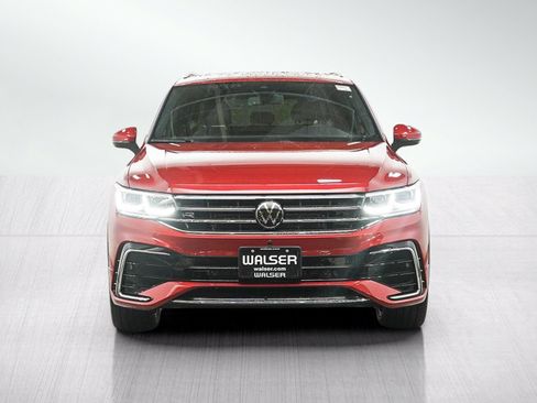 Used 2024 Volkswagen Tiguan SEL R-Line AWD/4WD image 8