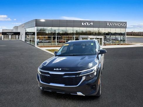 Used 2024 Kia Seltos S AWD/4WD image 8