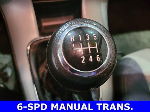 Used 2013 Chevrolet Cruze LS image 24