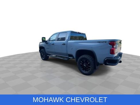 Used 2025 Chevrolet Silverado 2500 Custom w/ Custom Value Package AWD/4WD image 6