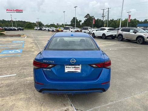 Used 2025 Nissan Sentra SV FWD image 6