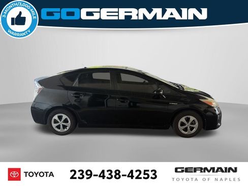 Used 2015 Toyota Prius Two FWD image 3
