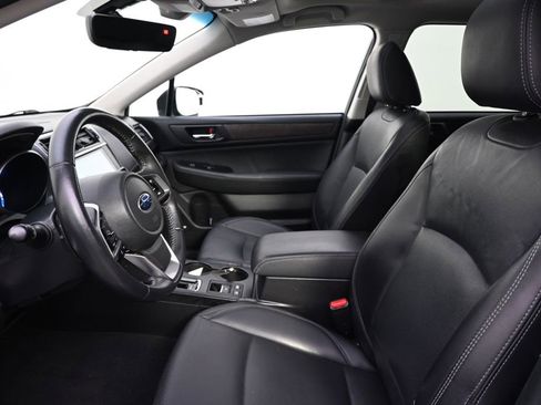Used 2018 Subaru Outback 2.5i Limited AWD/4WD image 9
