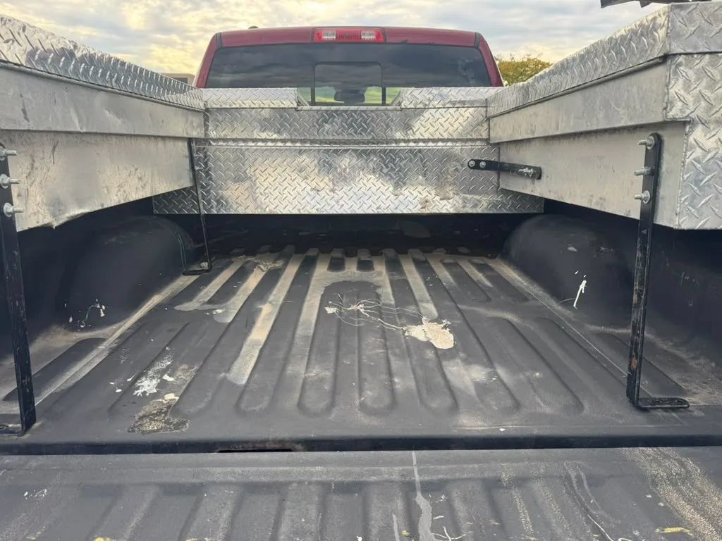 Used 2014 RAM 1500 Classic SLT w/ Luxury Group AWD/4WD image 7