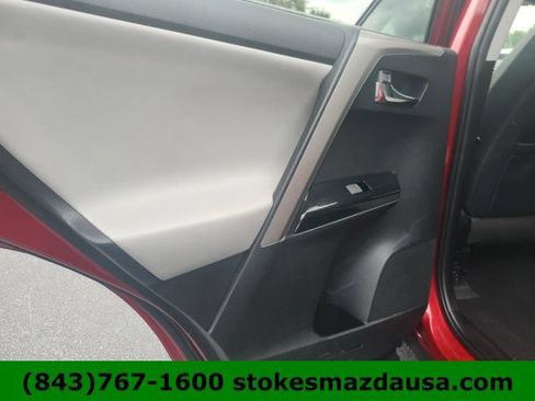 Used 2018 Toyota RAV4 Limited FWD image 19