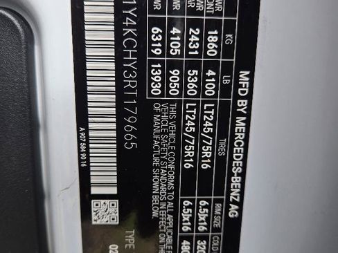 Used 2024 Mercedes-Benz Sprinter 2500 image 13