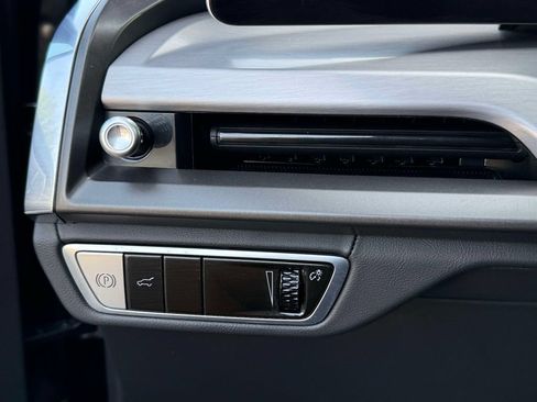 Used 2026 Cadillac Vistiq Luxury w/ LPO, Floor Liner Package AWD/4WD image 28