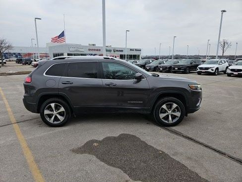 Used 2021 Jeep Cherokee Limited image 7