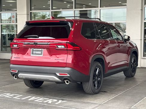 New 2026 Toyota Grand Highlander AWD Hybrid image 12