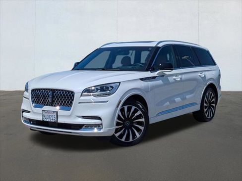 Certified 2023 Lincoln Aviator Black Label Grand Touring w/ Class IV Trailer Tow Package image 1