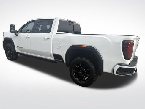 Certified 2025 GMC Sierra 2500 AT4 w/ AT4 Premium Plus Package image 3