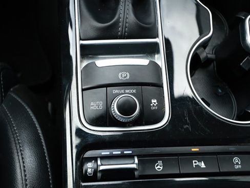 Used 2019 Kia Stinger Premium AWD/4WD image 19