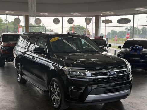 Used 2024 Ford Expedition Max Limited AWD/4WD image 18