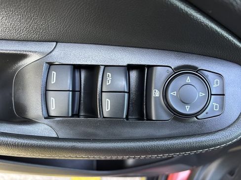 Used 2024 Buick Encore GX Sport Touring image 19