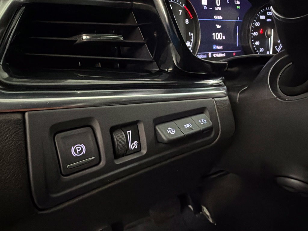 Used 2023 Cadillac XT6 Premium Luxury w/ Technology Package FWD image 19