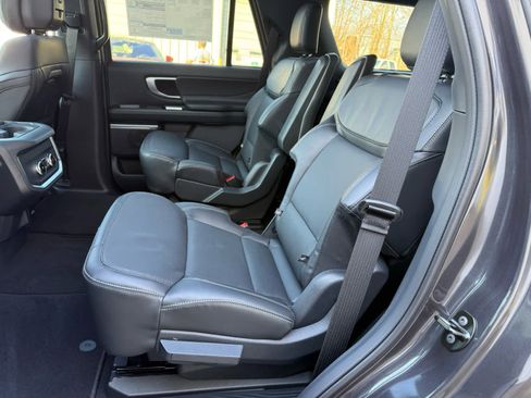 New 2026 Ford Expedition Platinum w/ Stealth Appearance Package AWD/4WD image 5