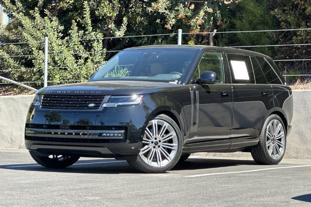 Used 2026 Land Rover Range Rover Long Wheelbase SE AWD/4WD image 1