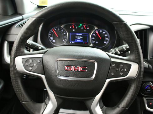 Used 2023 GMC Terrain SLE w/ Driver Convenience Package FWD image 12