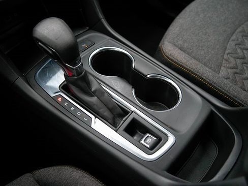 Used 2024 Chevrolet Equinox LT image 31