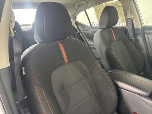 Used 2025 Nissan Sentra SR FWD image 26