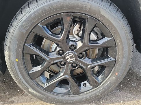 Used 2024 Honda HR-V Sport image 12